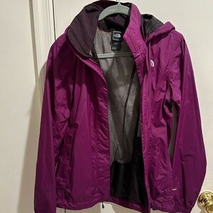 Women’s M North Face Rain Jacket